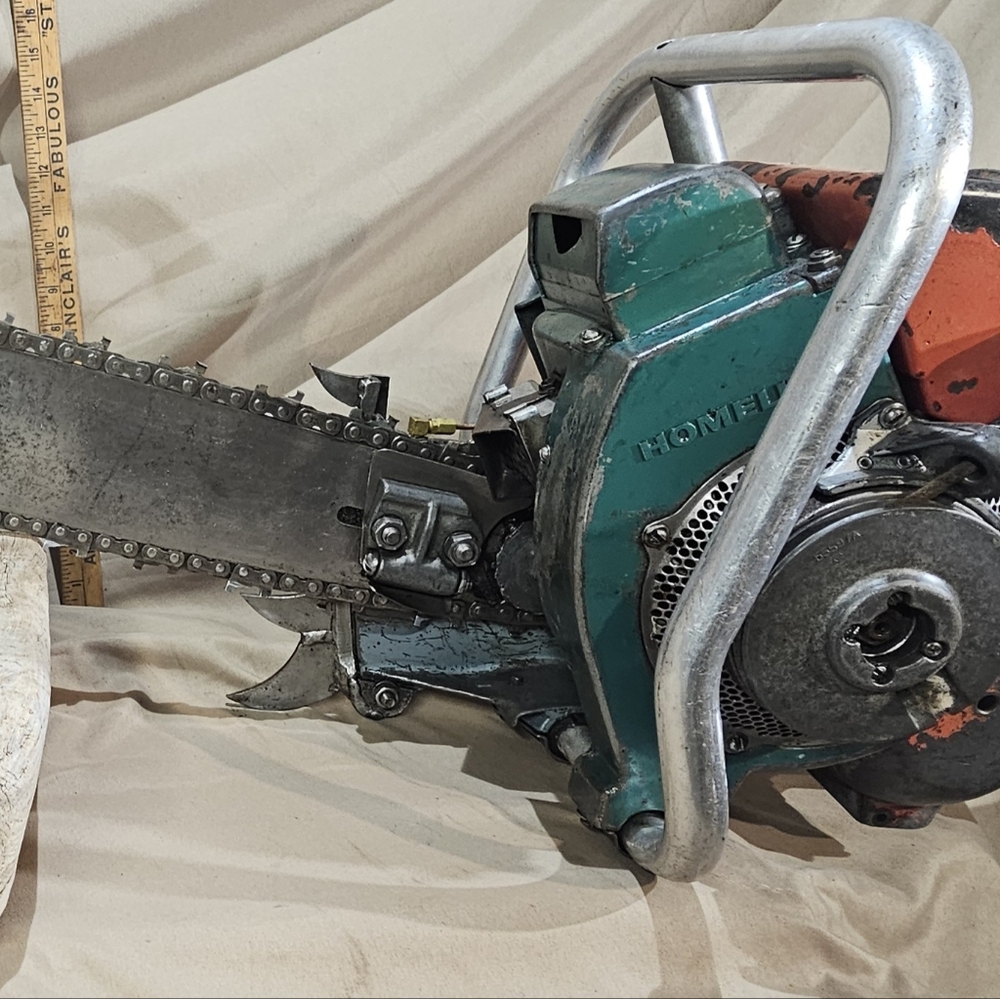 AMERICAN MUSCLE CHAINSAW. Vintage 1946 Homelite, 770G, WEST COAST STYLE